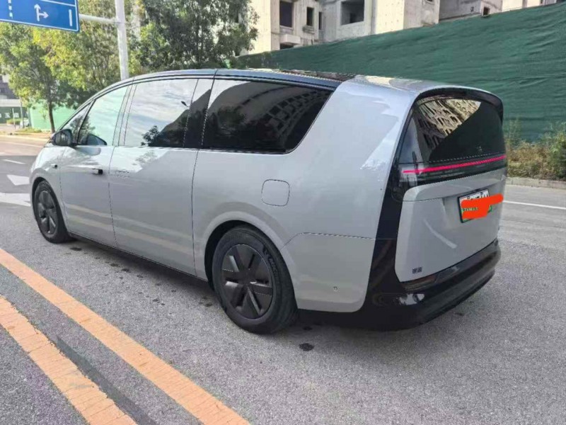 承德24年理想mega8