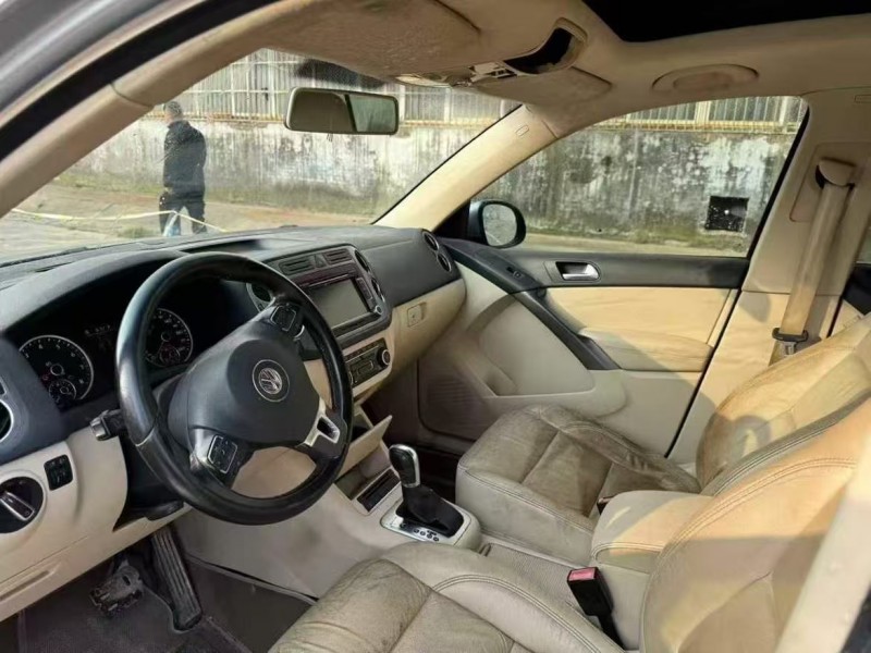 菏泽12年大众途观4