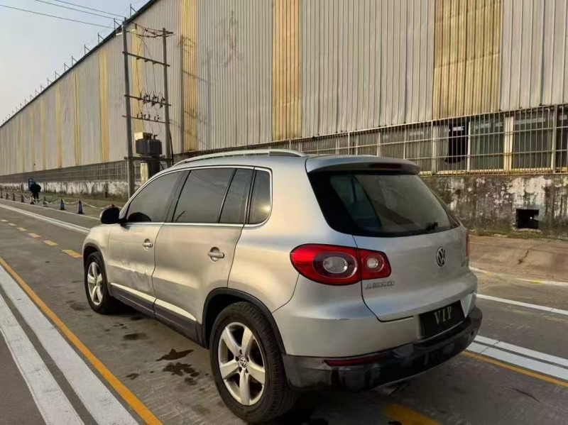 菏泽12年大众途观7