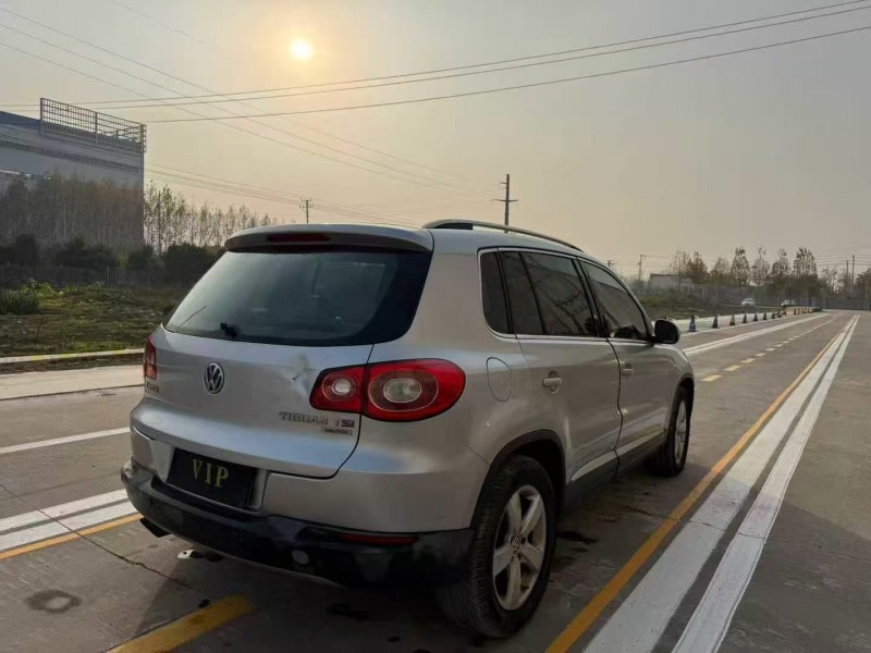 菏泽12年大众途观8