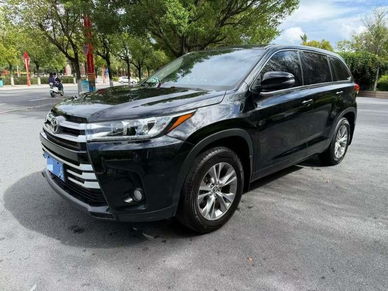 楚雄21年丰田汉兰达2