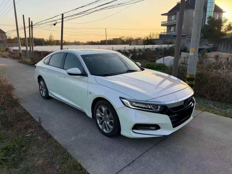 嘉兴19年本田雅阁2