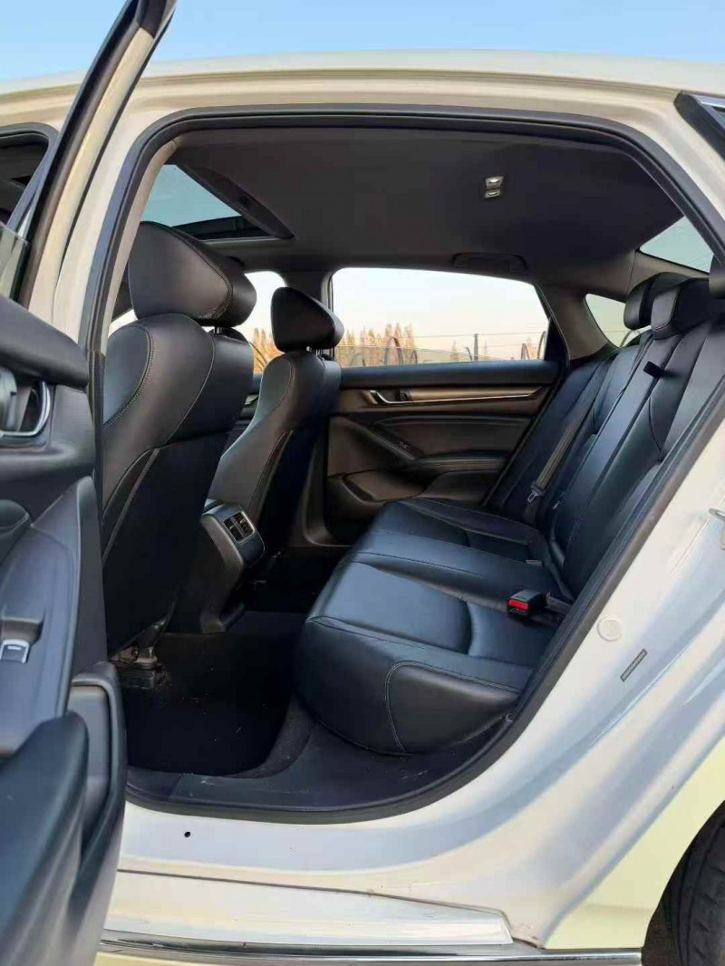 嘉兴19年本田雅阁4