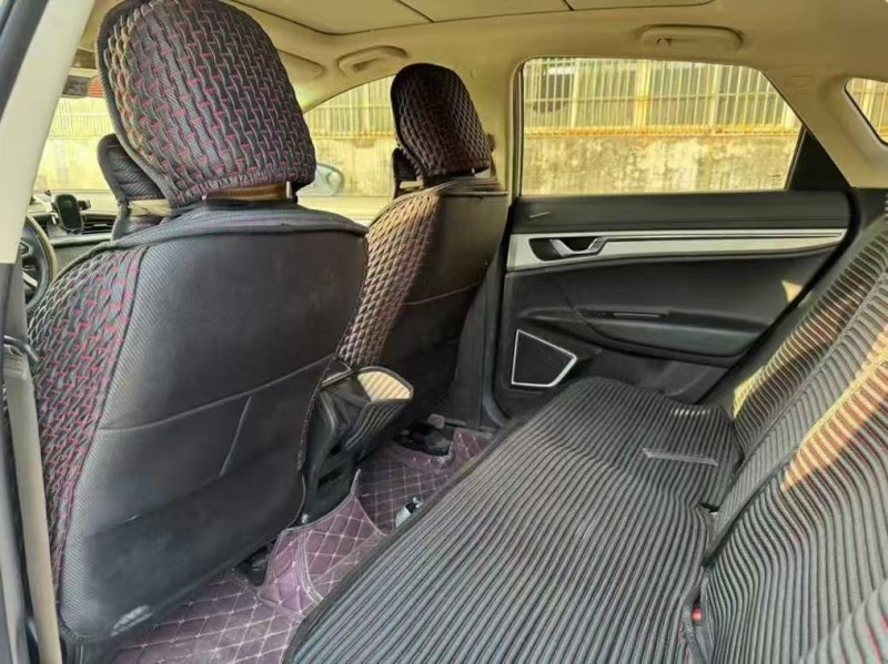 菏泽19年吉利帝豪5