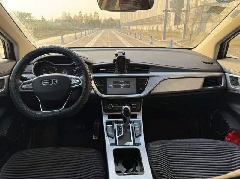 菏泽19年吉利帝豪6