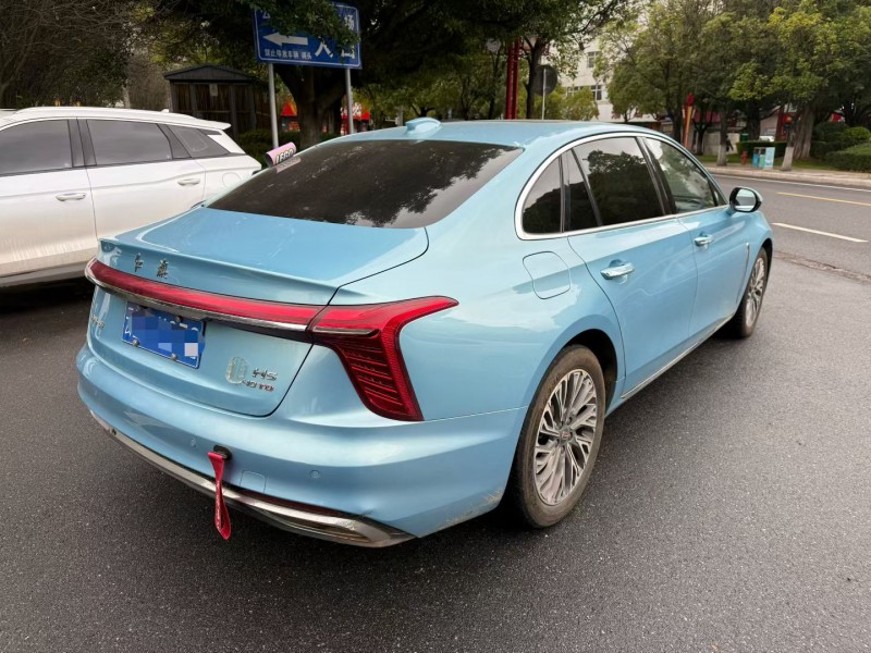 楚雄22年红旗H55