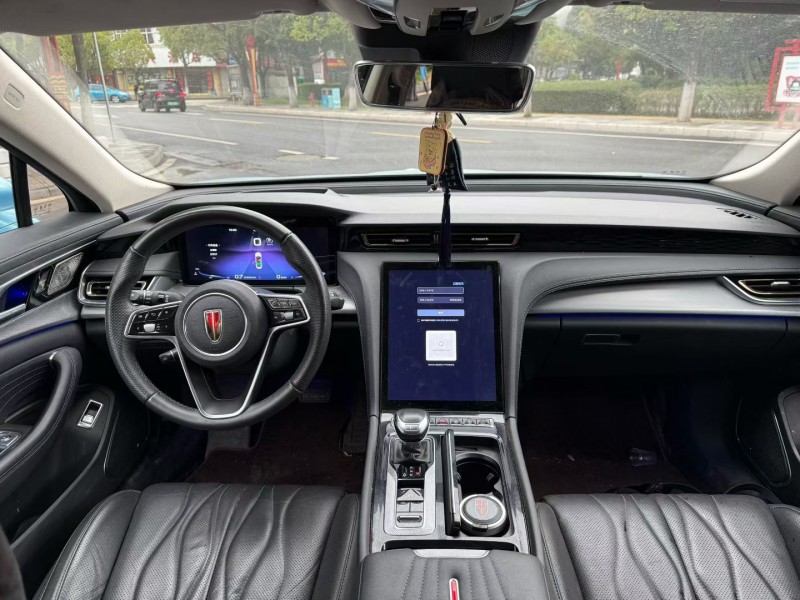 楚雄22年红旗H56