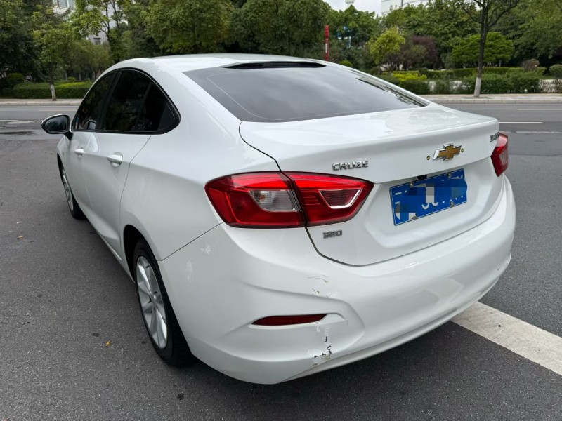 楚雄18年雪佛兰科鲁兹4