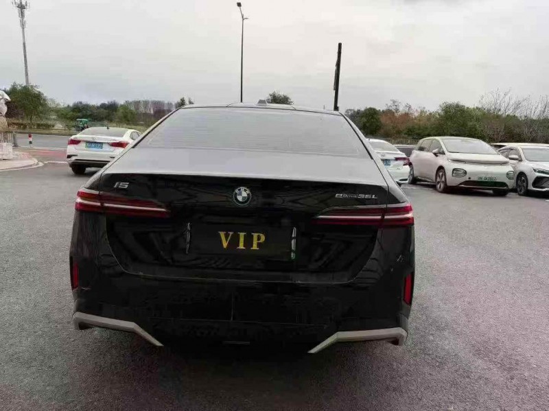 衢州24年宝马i59