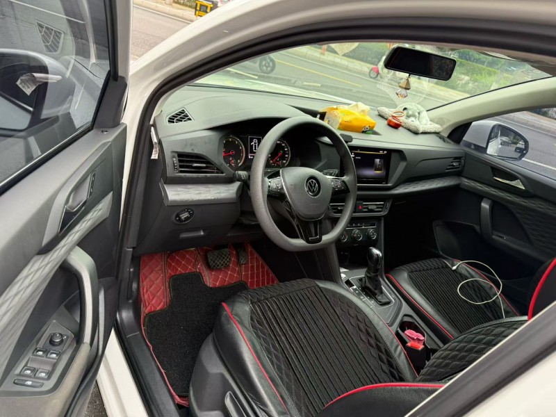 楚雄21年大众途岳9