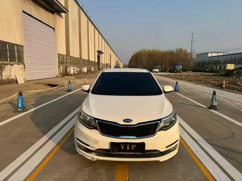 菏泽15年起亚K21