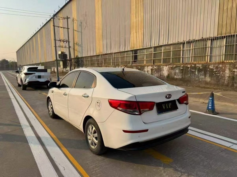 菏泽15年起亚K27