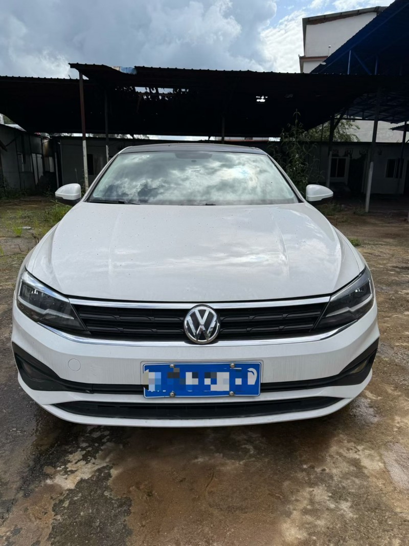 楚雄22年大众凌渡1