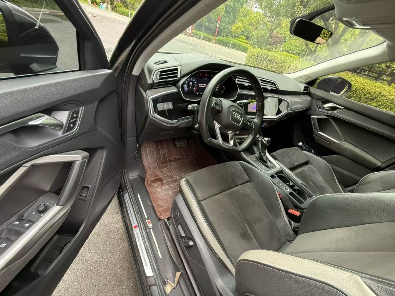 楚雄20年奥迪Q39