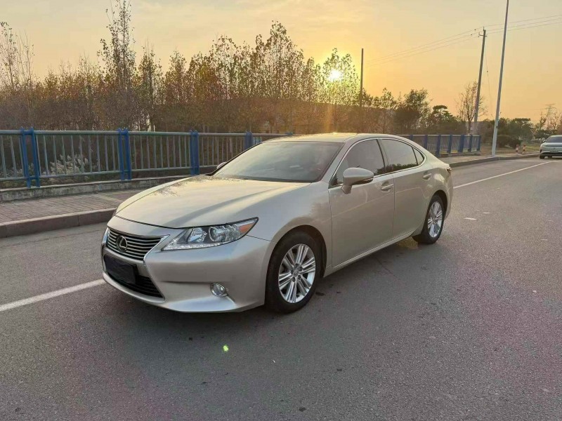 济宁15年雷克萨斯ES3