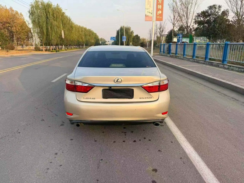 济宁15年雷克萨斯ES9