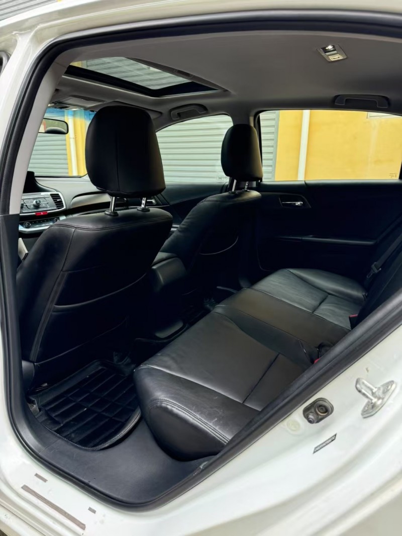 邢台16年本田雅阁7