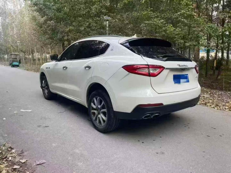 济南16年玛莎拉蒂Levante8