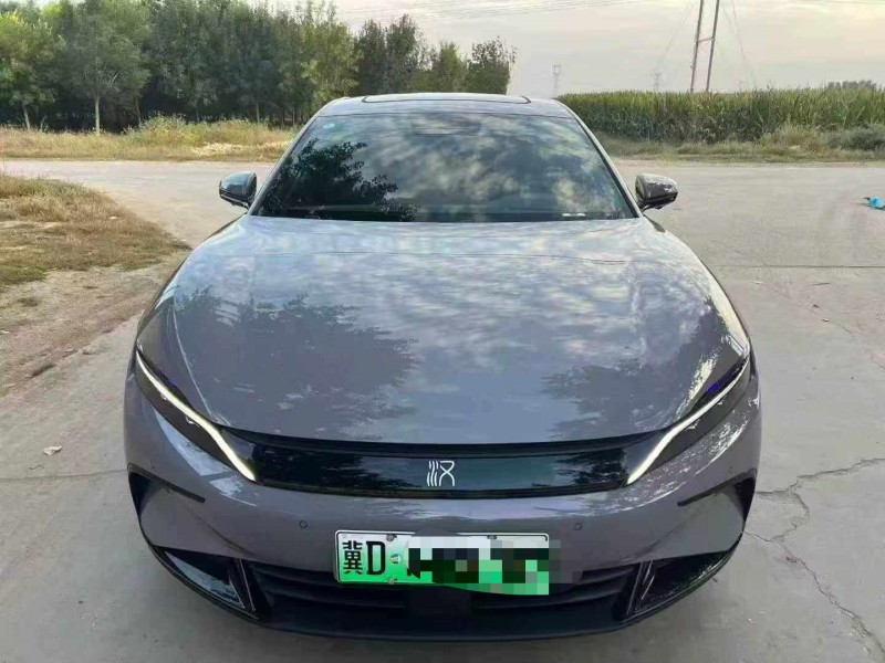 保定25年比亚迪汉1