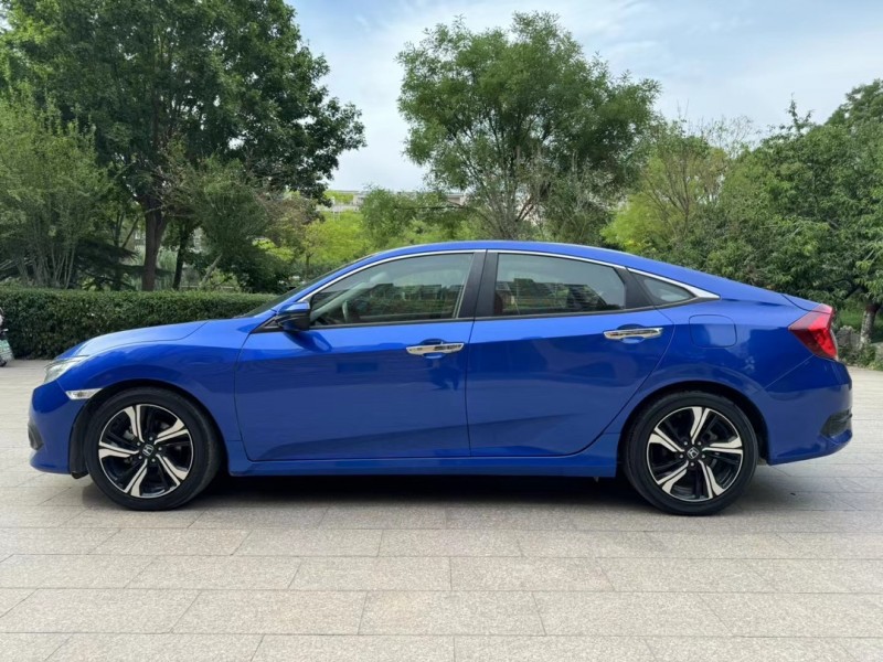 邢台18年本田思域3