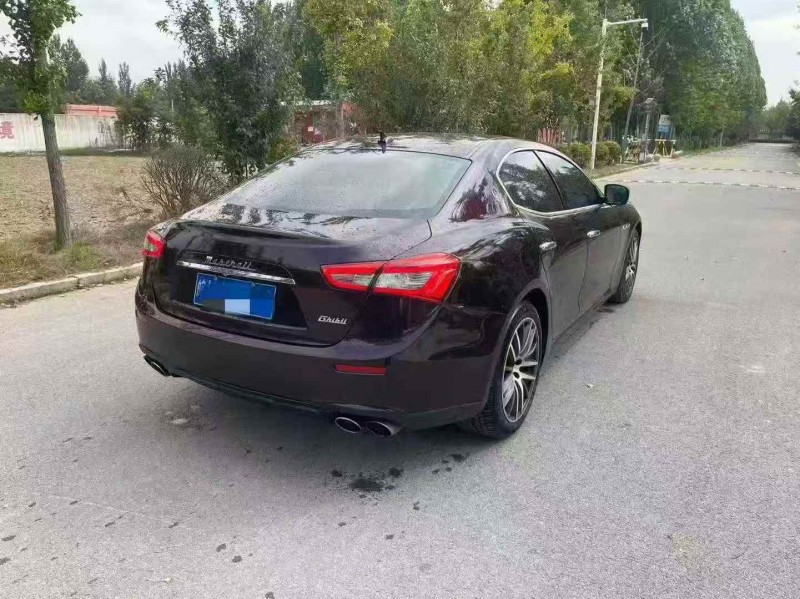 济宁16年玛莎拉蒂Ghibli9