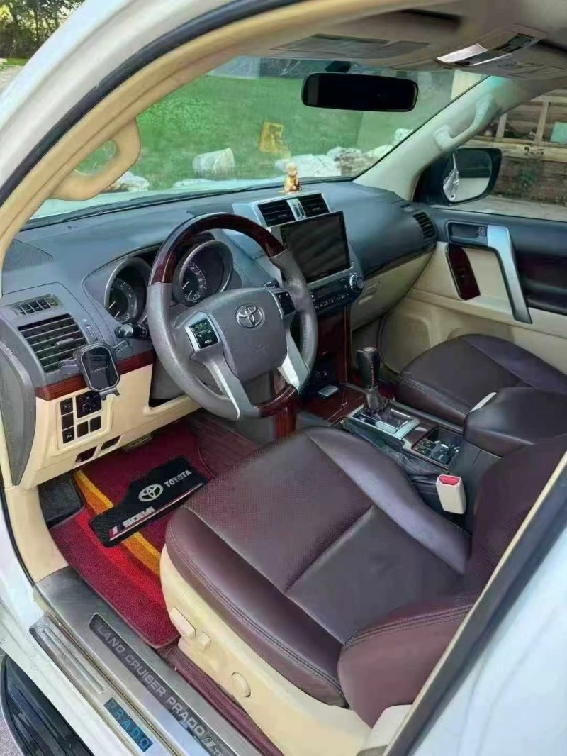 邢台17年丰田普拉多4