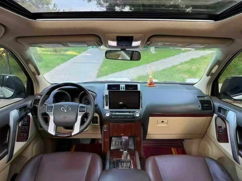 邢台17年丰田普拉多7