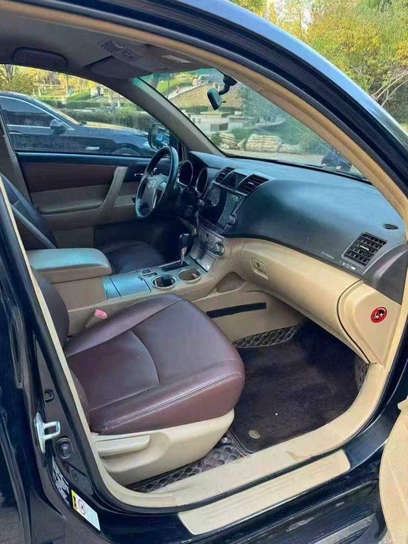 邢台13年丰田汉兰达5