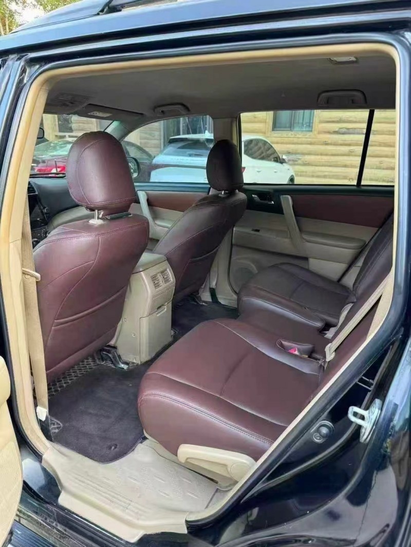 邢台13年丰田汉兰达7