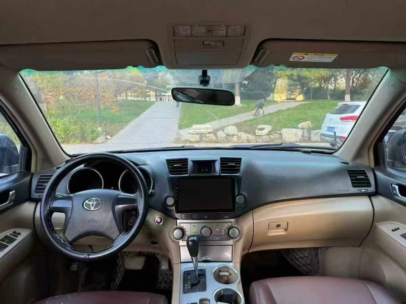 邢台13年丰田汉兰达8