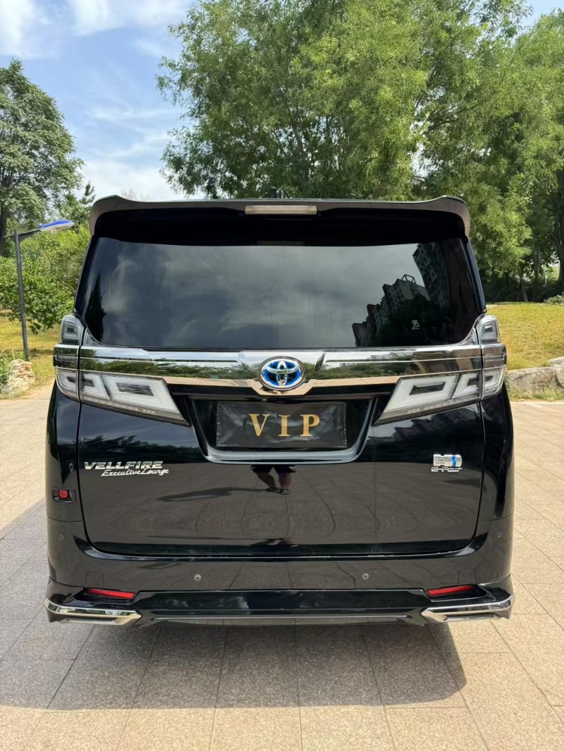 邢台21年丰田威尔法9