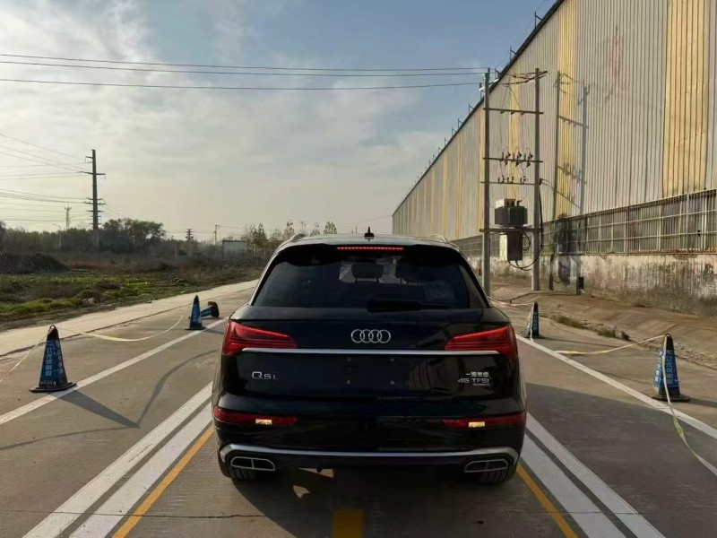 菏泽22年奥迪Q59