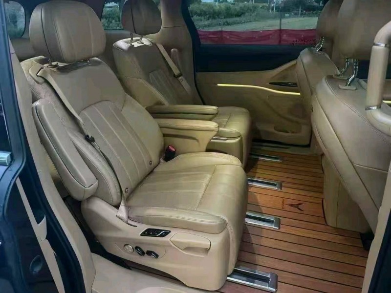 聊城23年岚图汽车梦想家8