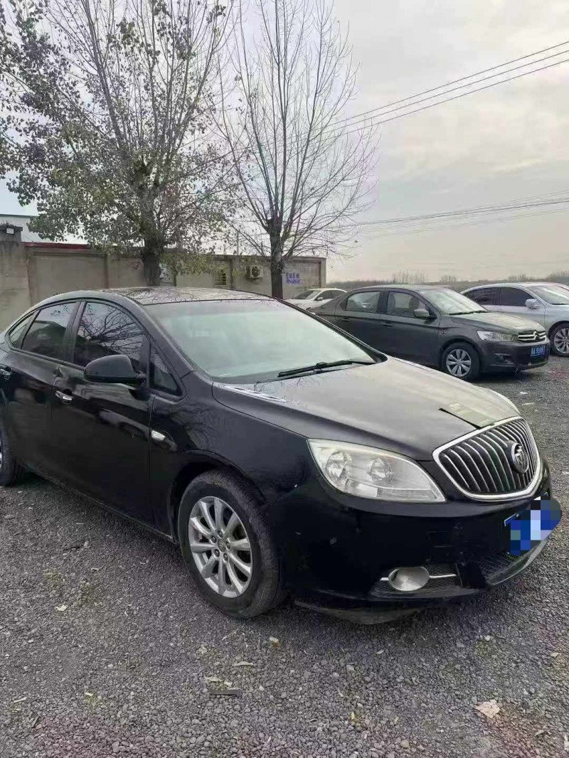 保定13年别克英朗3