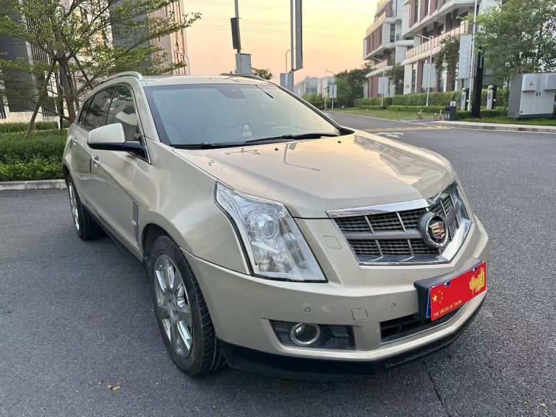 广州10年凯迪拉克SRX3