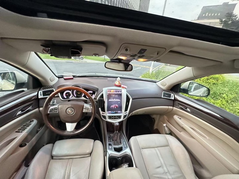 广州10年凯迪拉克SRX7