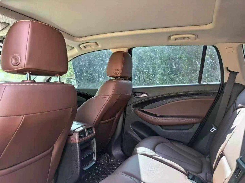 保定18年别克昂科威4