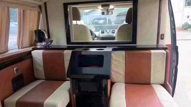 重庆13年奔驰威霆5