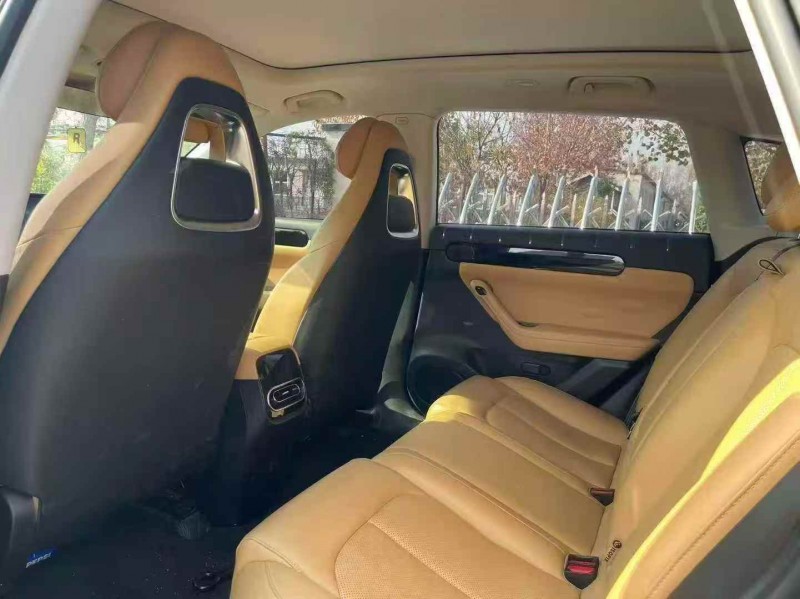 潍坊24年零跑汽车C114