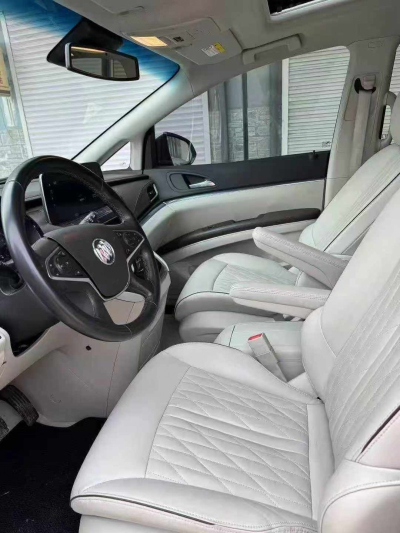 保定22年别克GL83