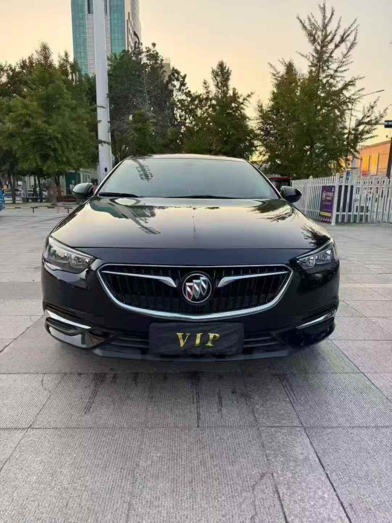 泰安19年别克君威1