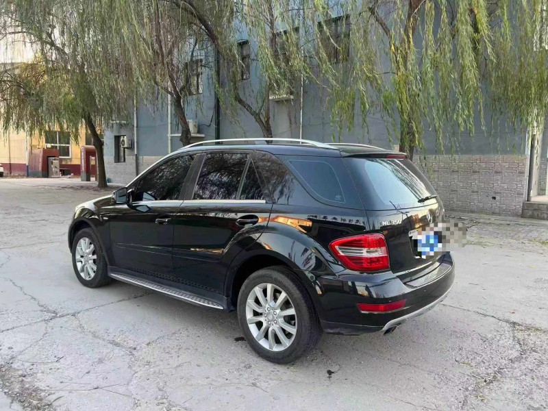 保定11年奔驰ML8