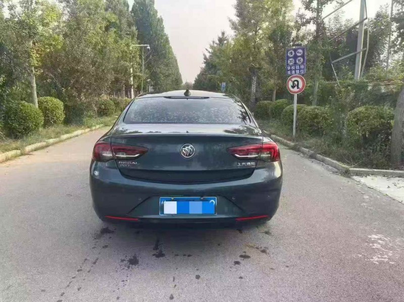 潍坊20年别克君威9