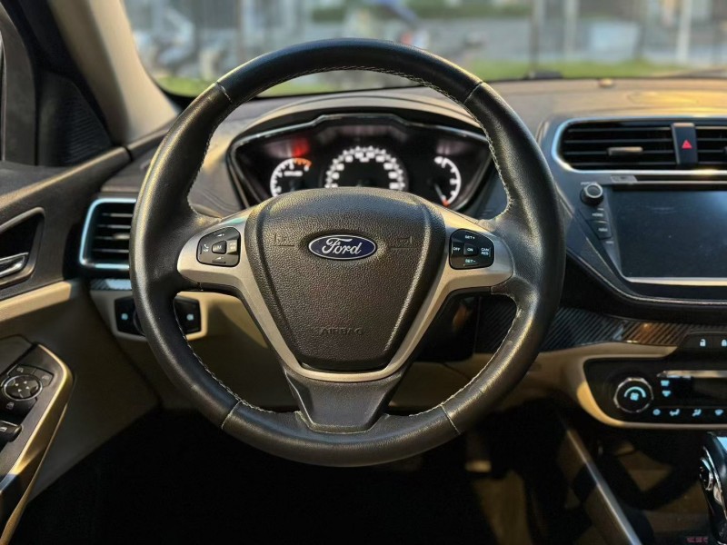 广州17年福特福睿斯7