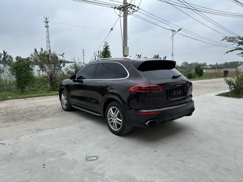 徐州17年保时捷卡宴3