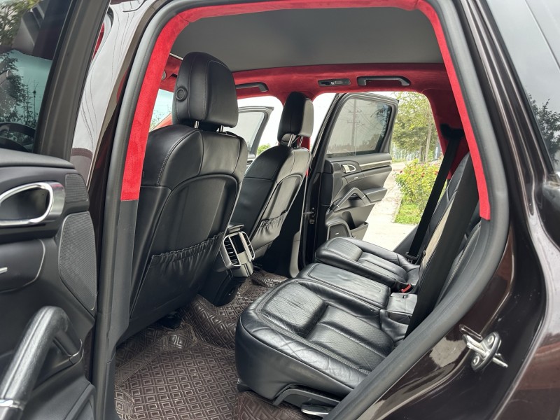 徐州17年保时捷卡宴6