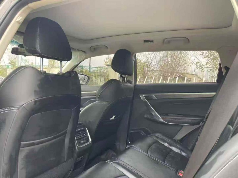 枣庄21年吉利博越4