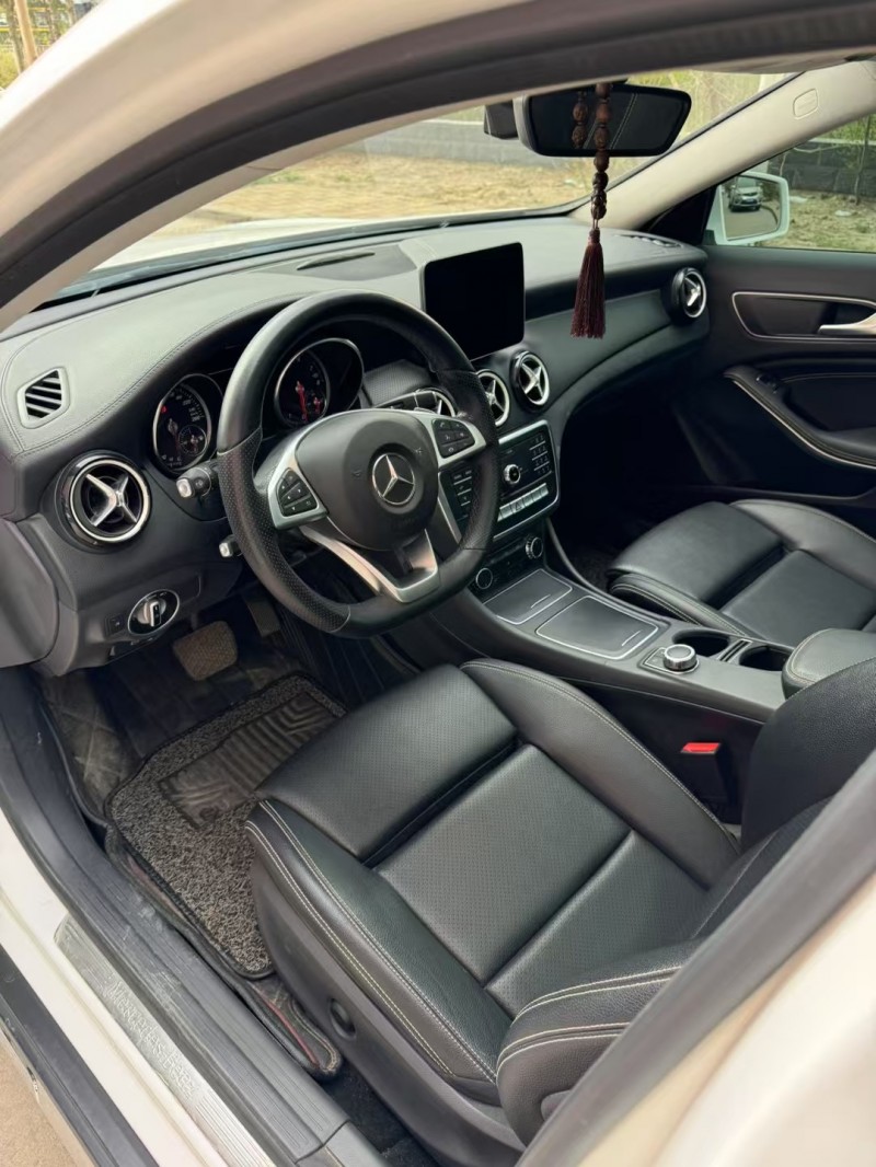 邢台19年奔驰GLA4