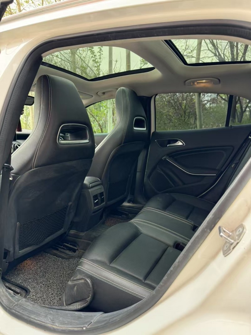 邢台19年奔驰GLA7