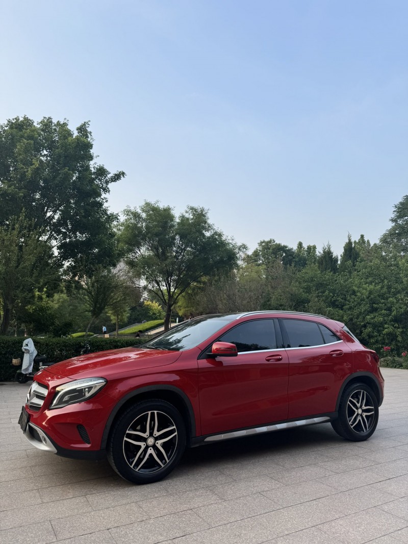 邢台17年奔驰GLA2